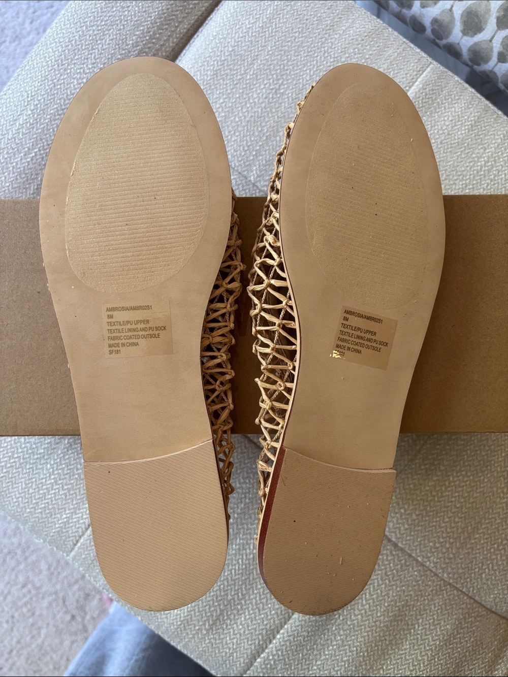 Steve Madden Woven Tan Loafer Flats NEW - Picture 2 of 3